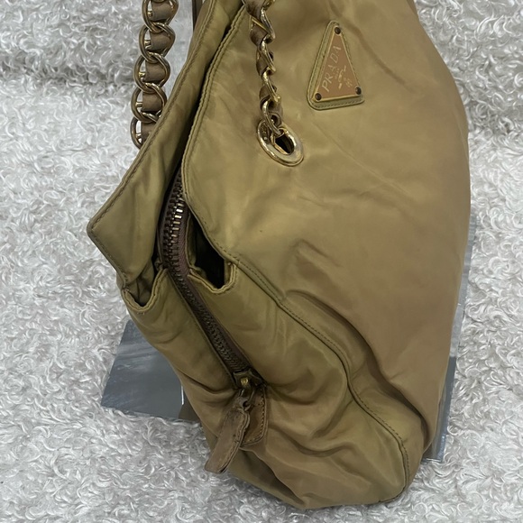 Prada Brown Tessuto Catena Quilted Nylon Shoulder Bag - Picture 4 of 16